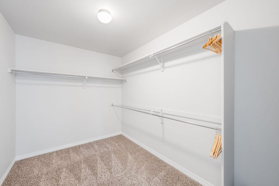 Very spacious Walk in closet!