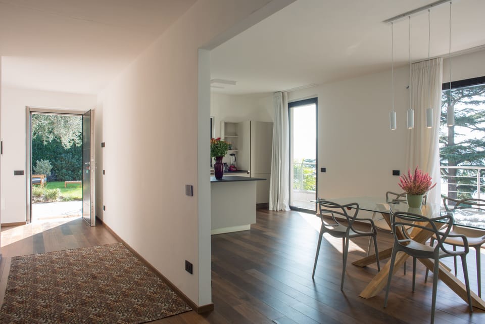 Apartment | Living area | 30-inch TV with digital channels