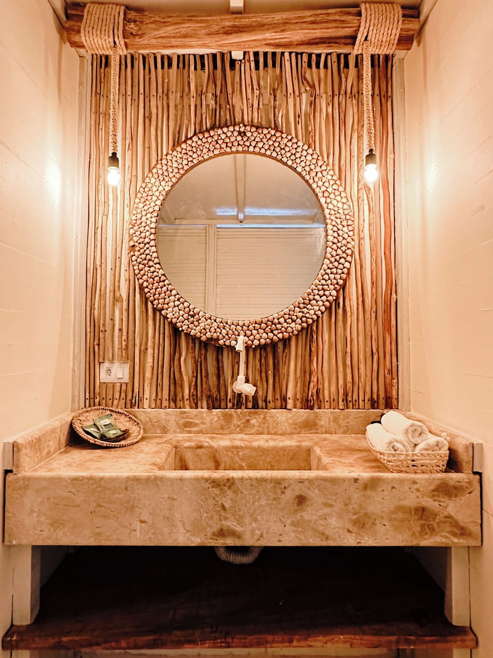 Superior Room, Sea View | Bathroom | Shower, hair dryer, towels, soap