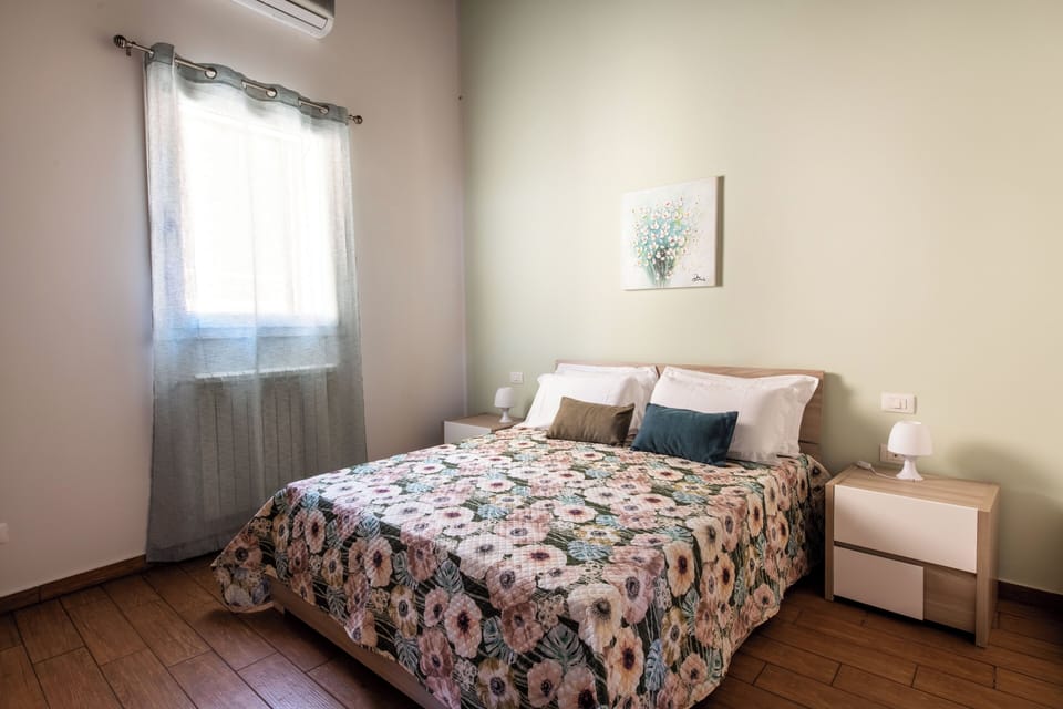 Apartment | 2 bedrooms, iron/ironing board, cribs/infant beds, free WiFi