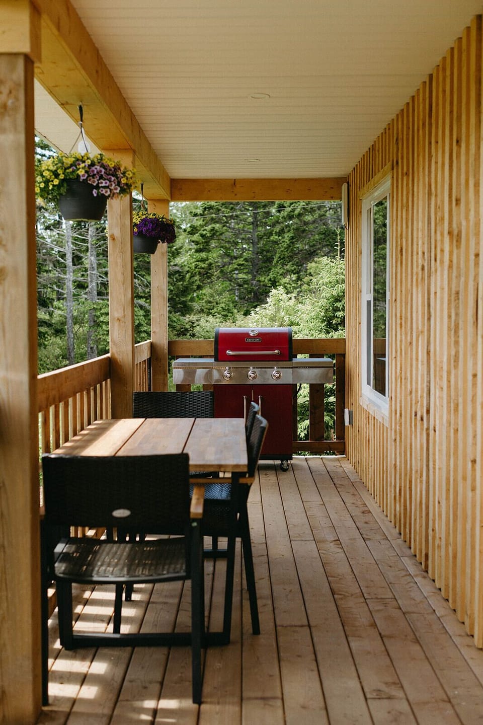 Front porch with a propane BBQ