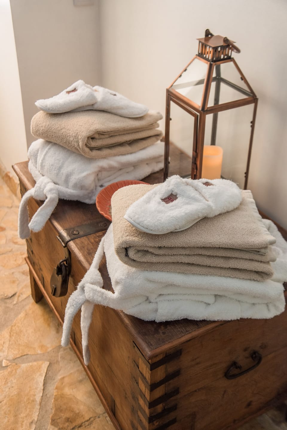 Couples treatment rooms, sauna, massages