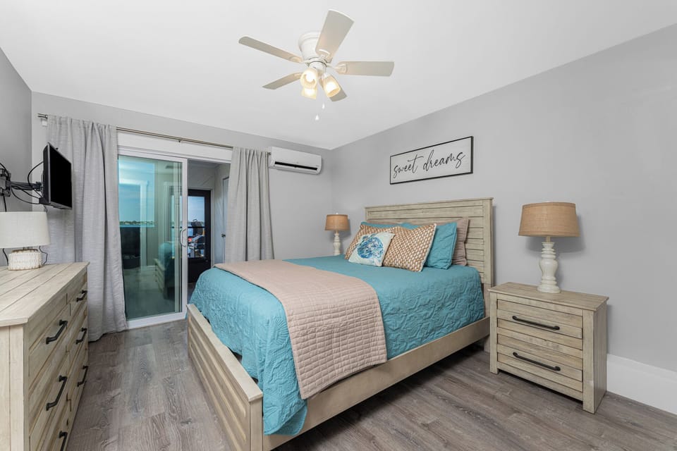 504120N20Beach20Rd20Unit204B-25