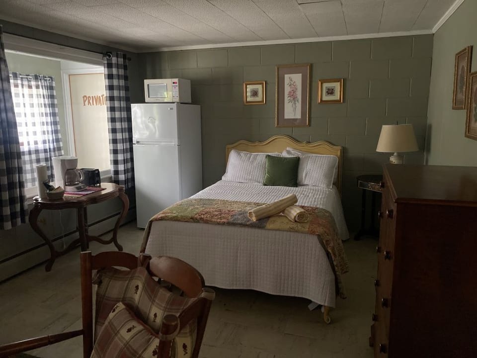 Suite20520Living