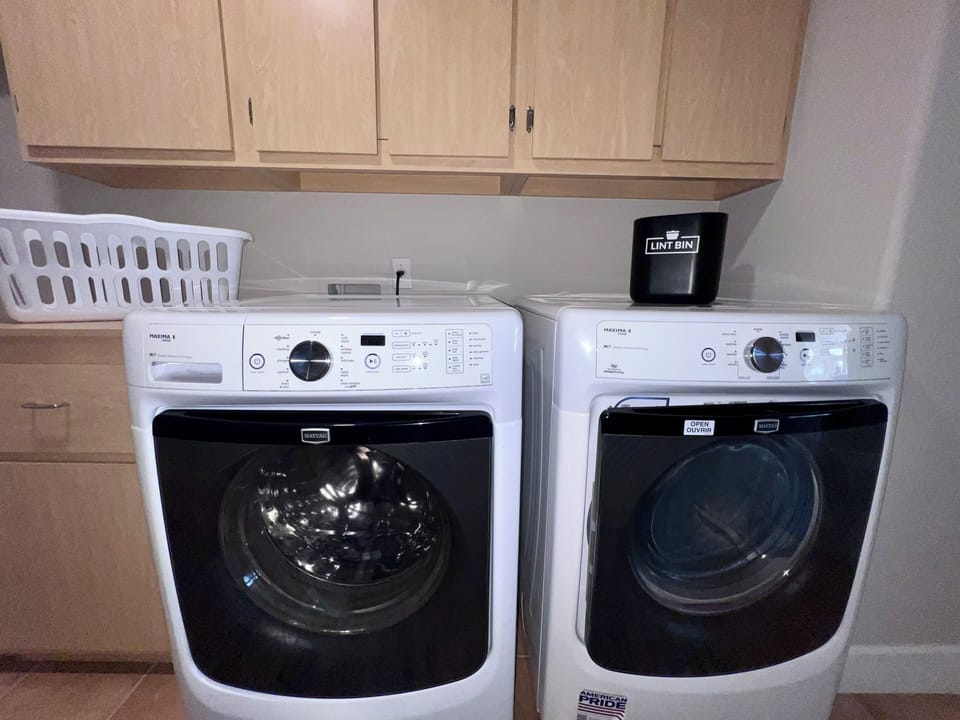 Full Size Front Load Washer / Dryer 
Essential Laundry Supplies Provided