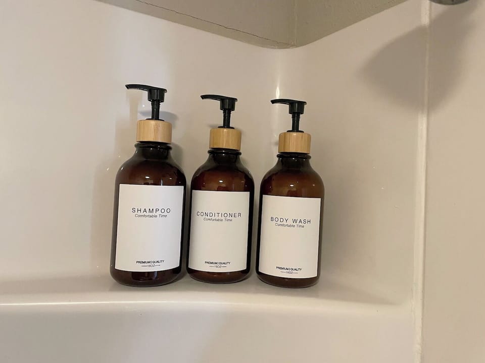 Bathroom amenities