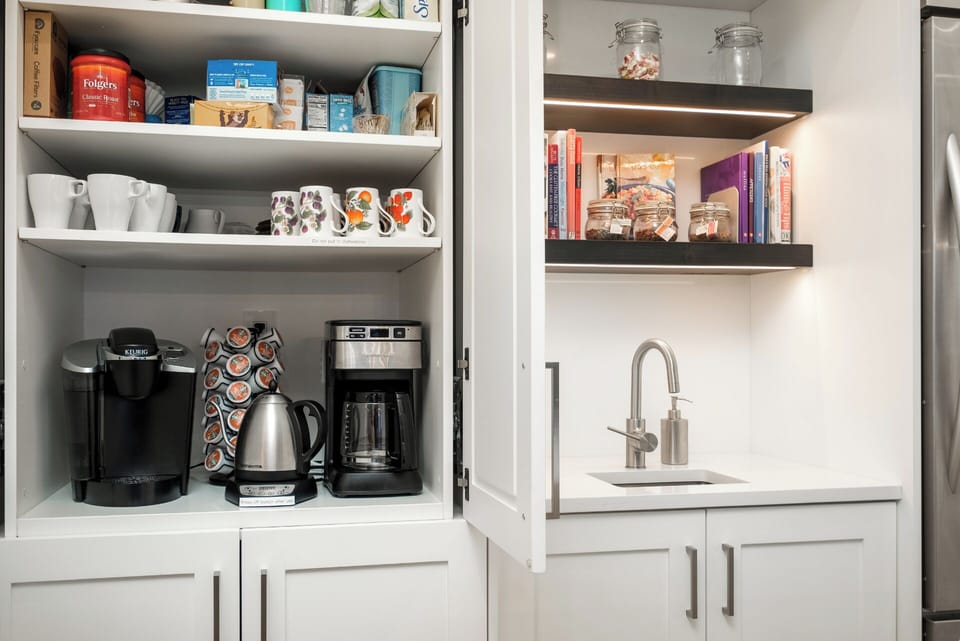 Coffee & tea station