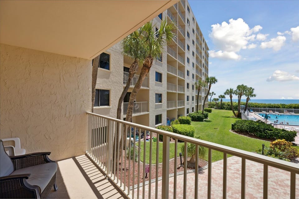 Stunning views of the pool & ocean from the balcony