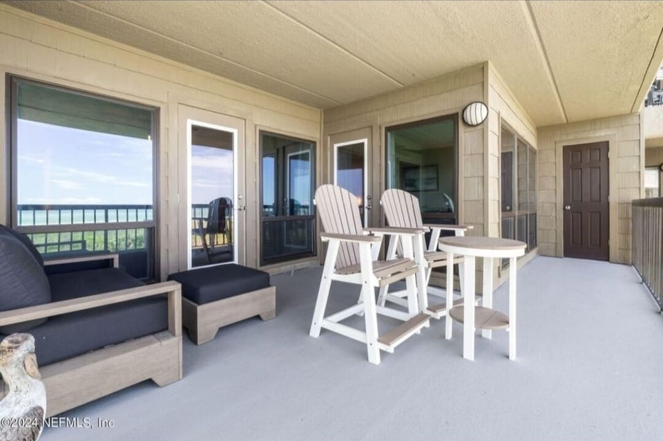 Comfortable seating to enjoy the spectacular views.
