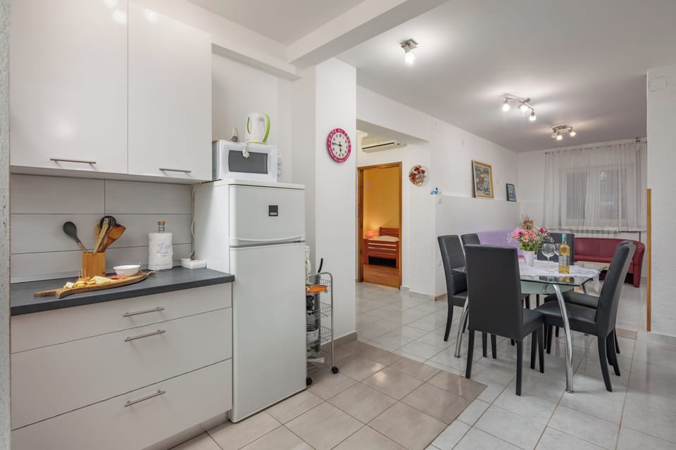 Kitchen and dining area