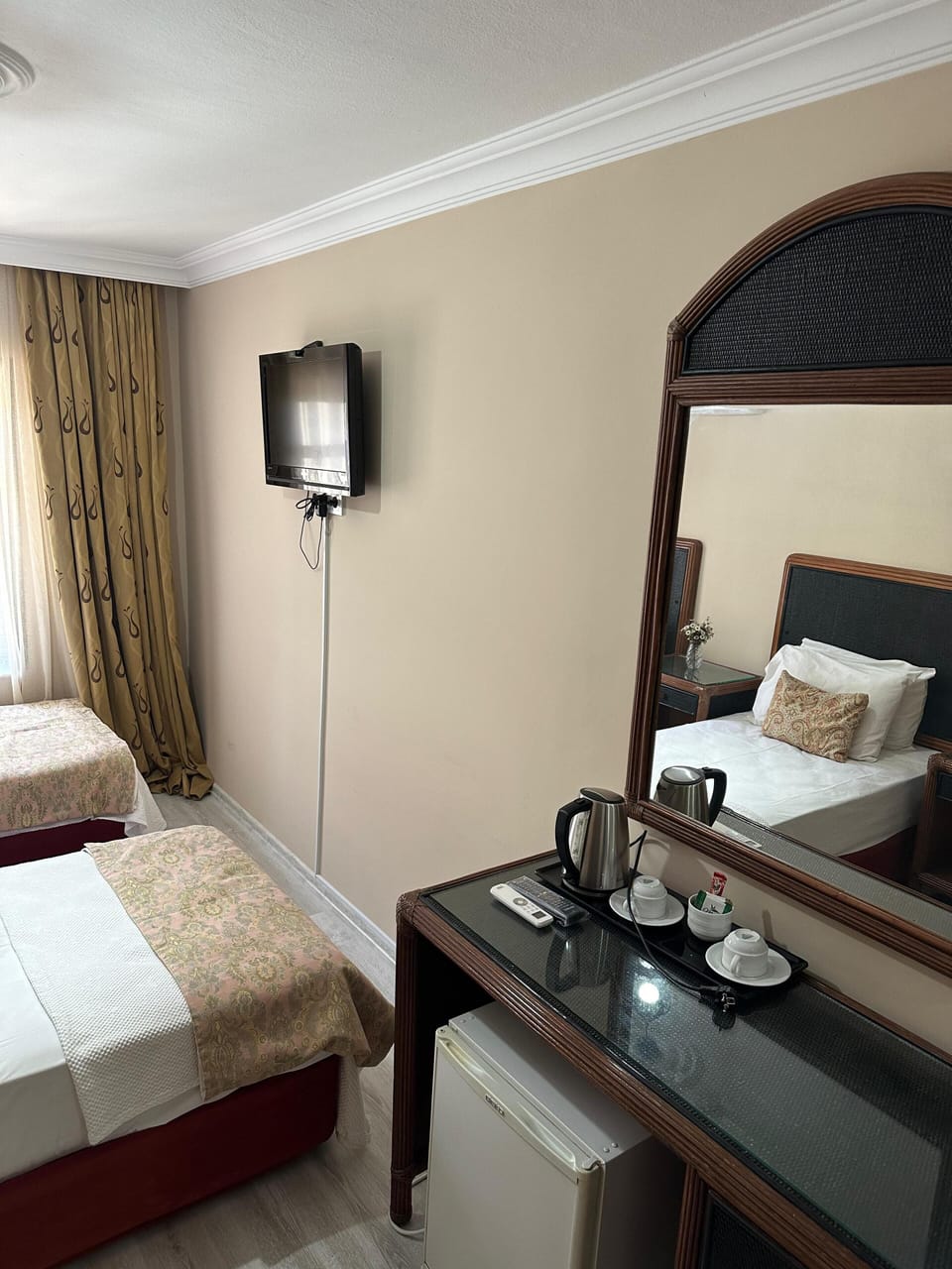 Deluxe Double Room | Minibar
