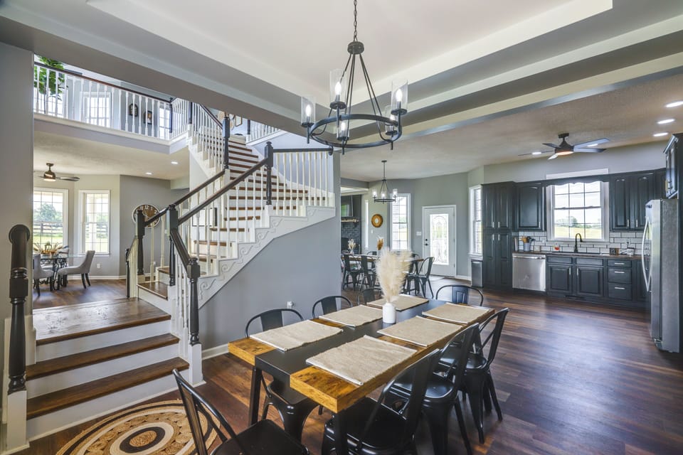 House (5 Bedrooms) | Interior