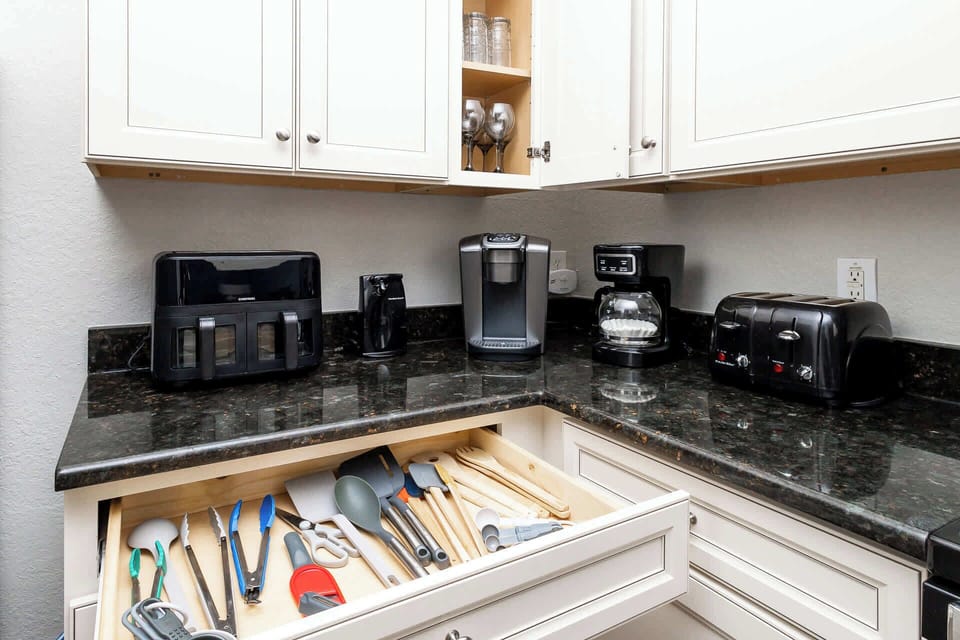 Condo, Multiple Beds, Pool Access, Garden View (Bahama Bliss Retreat) | Private kitchen | Coffee/tea maker