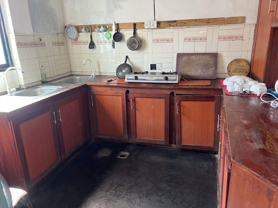 Shared fridge, microwave, oven, stovetop