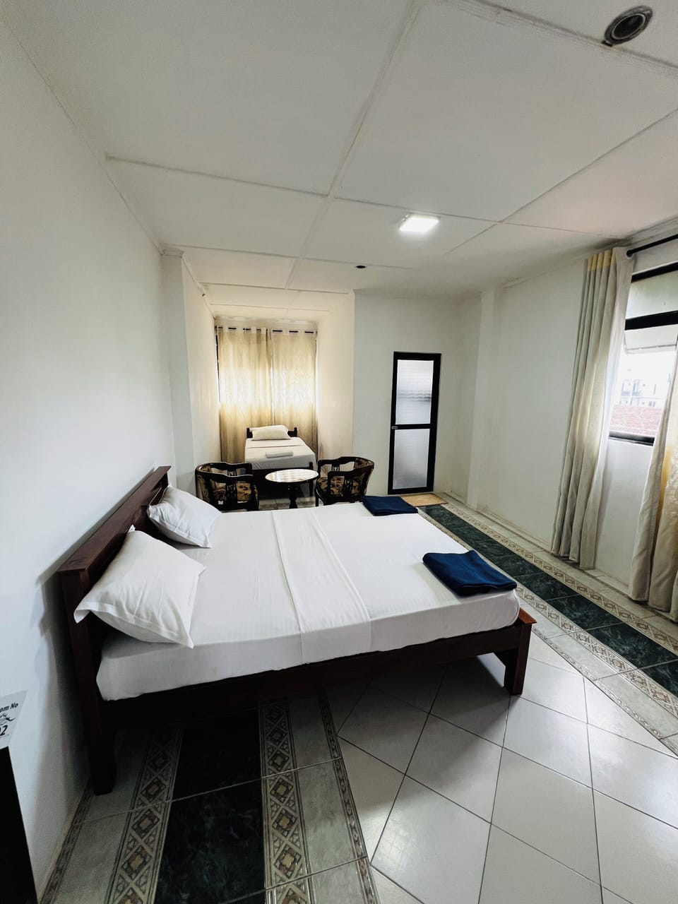 Family Triple Room | Iron/ironing board, free WiFi