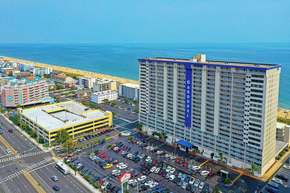 Carousel Hotel and Condos from outside