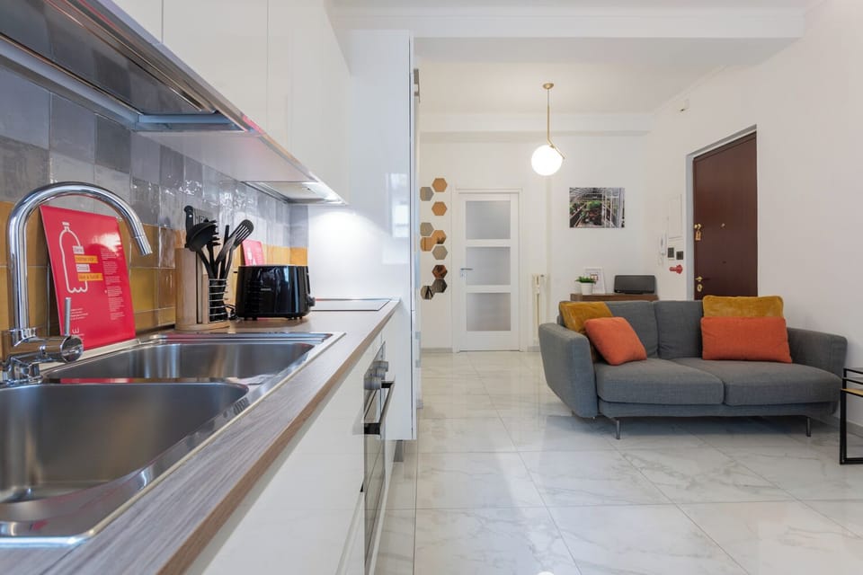 Apartment, Balcony | Private kitchen | Fridge, microwave, oven, stovetop