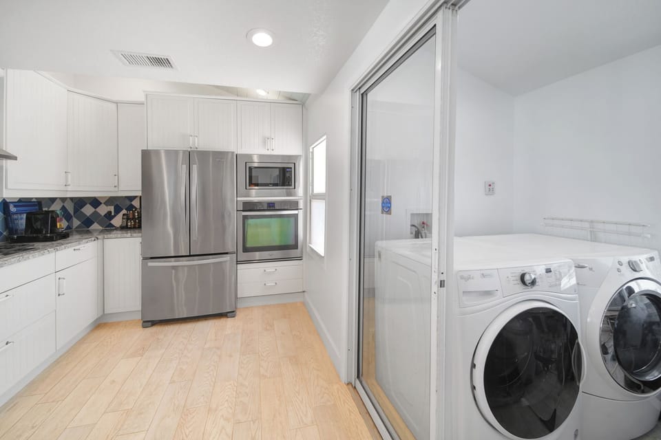 Washer and Dryer with pods included