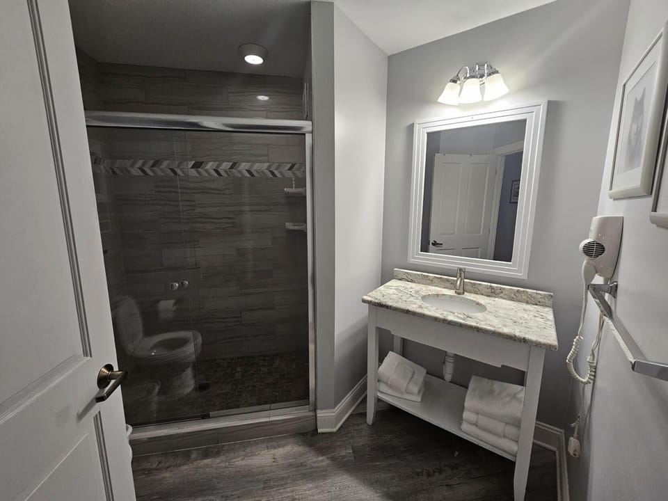 Indoors, Sink, Sink Faucet, Bathroom, Room
