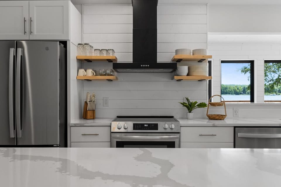 Brand new fully loaded kitchen