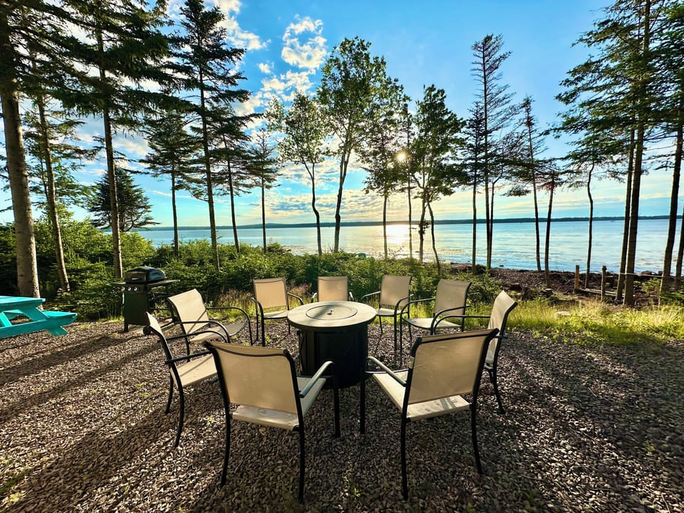Beachfront Gas Firepit, Grill, Outdoor Picnic Tables
Complimentary Propane
