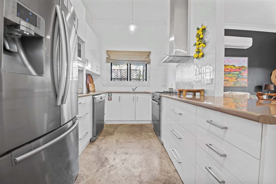 Kitchen + Coffee Machine + Slow Cooker