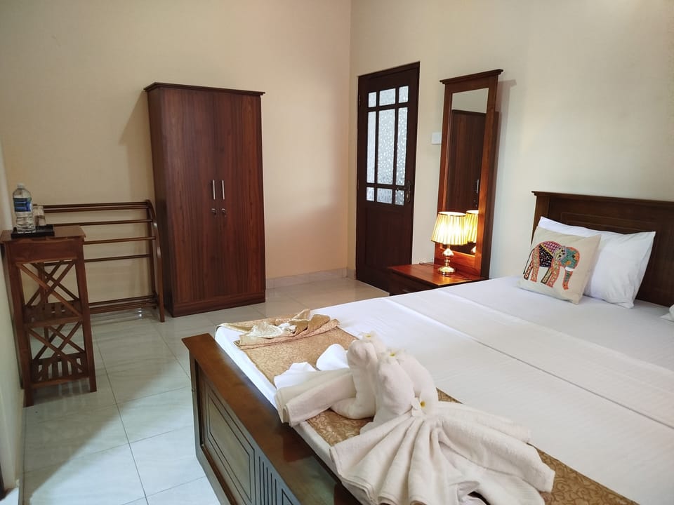 Double Room, Balcony, Garden View | Free WiFi