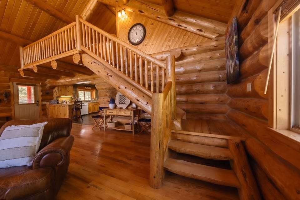 Cabin, Multiple Beds, Patio, Mountain View (Maggie’s Cabin) | Living area | 42-inch flat-screen TV with digital channels