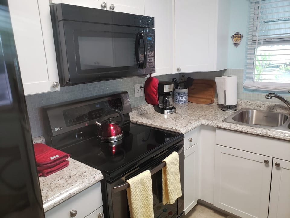 New range with convection and an air fryer. 