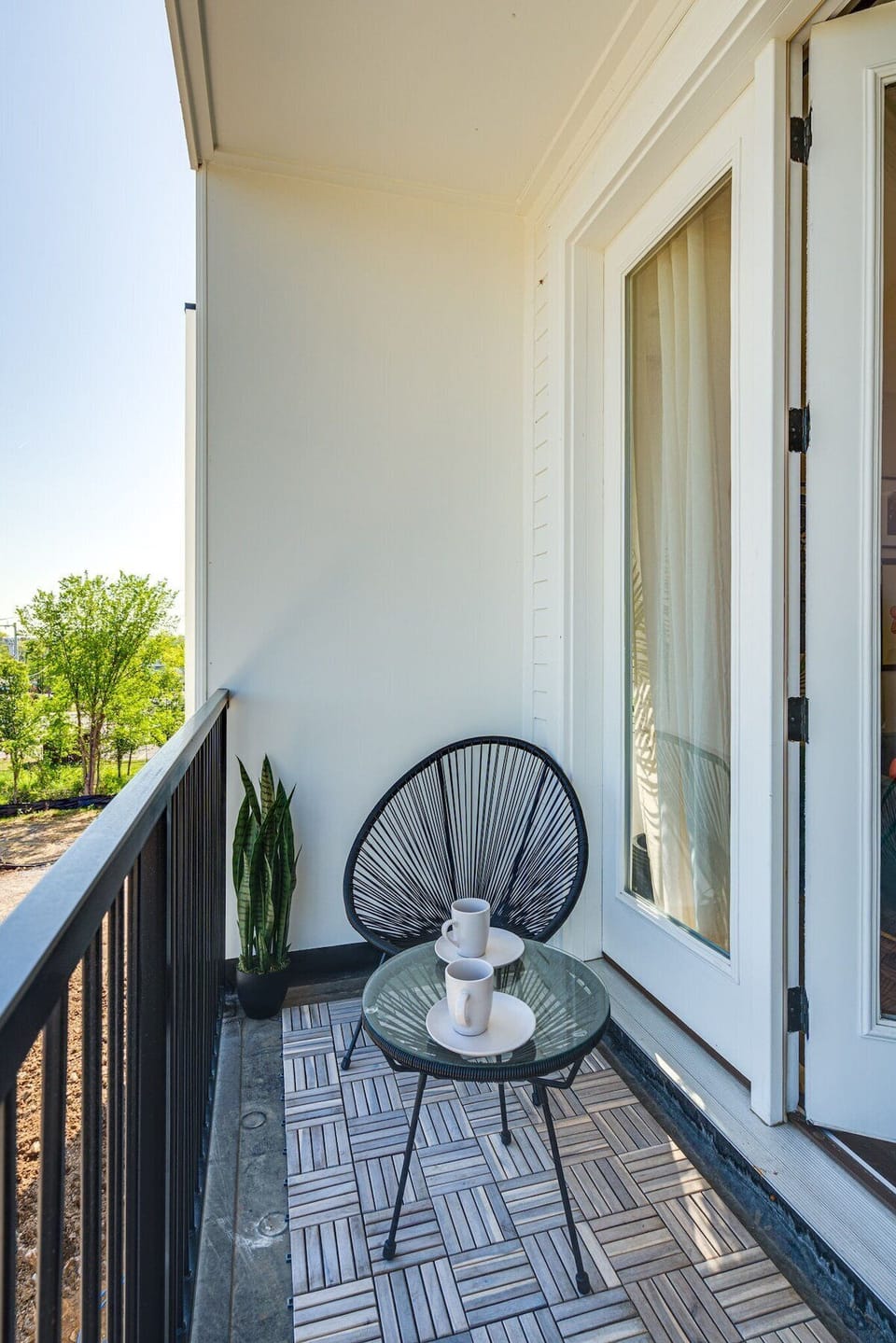 2nd floor balcony off the living area.