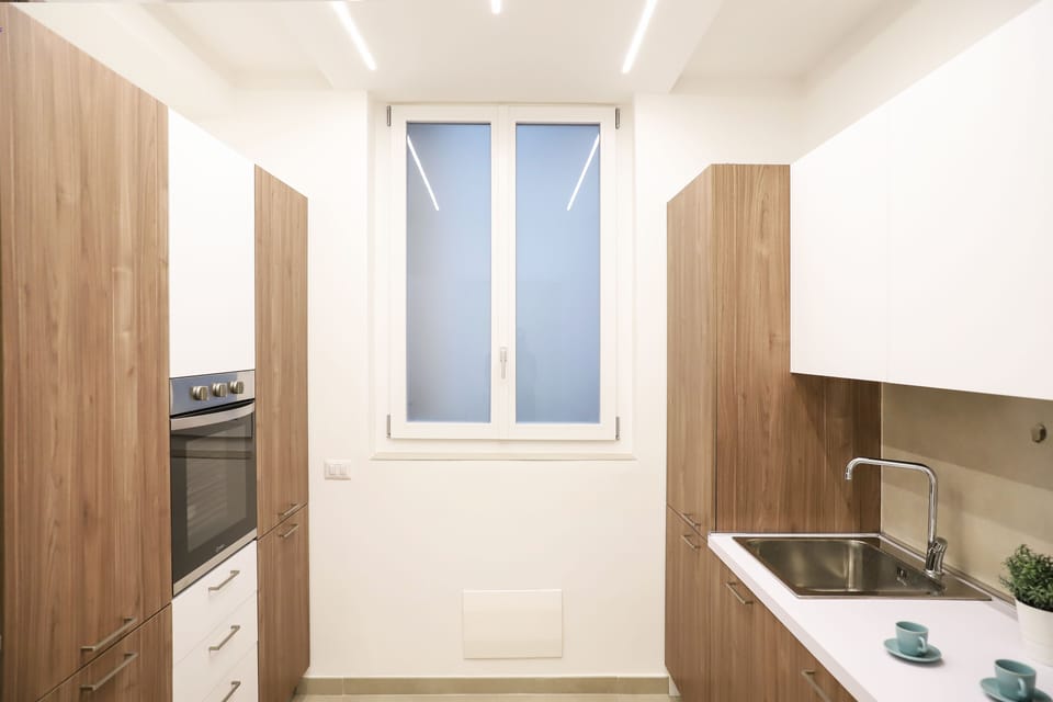 Apartment, Bay View | Private kitchen | Fridge, microwave, oven, stovetop