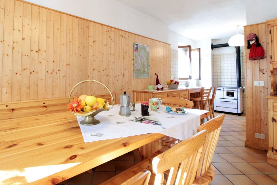 Autumn, Kitchen, Spring, Summer