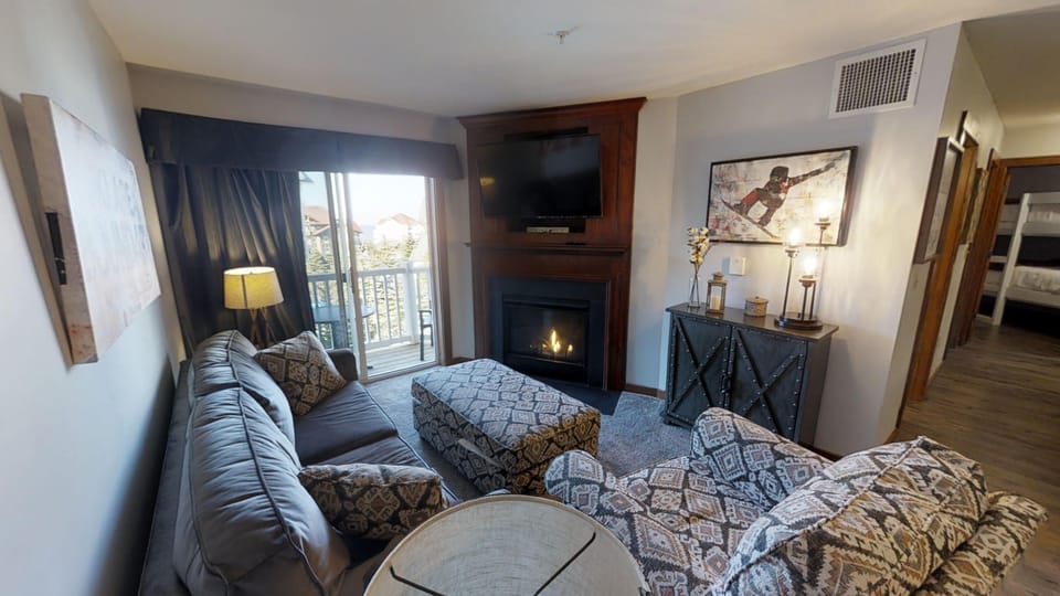 Home Decor, Indoors, Furniture, Living Room, Couch