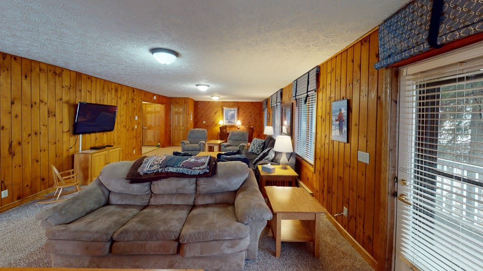 Indoors, Furniture, Living Room, Couch, Hardwood