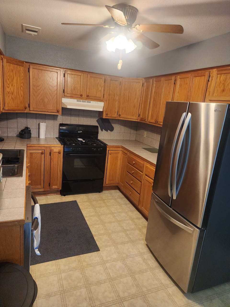 Gas stove and oven