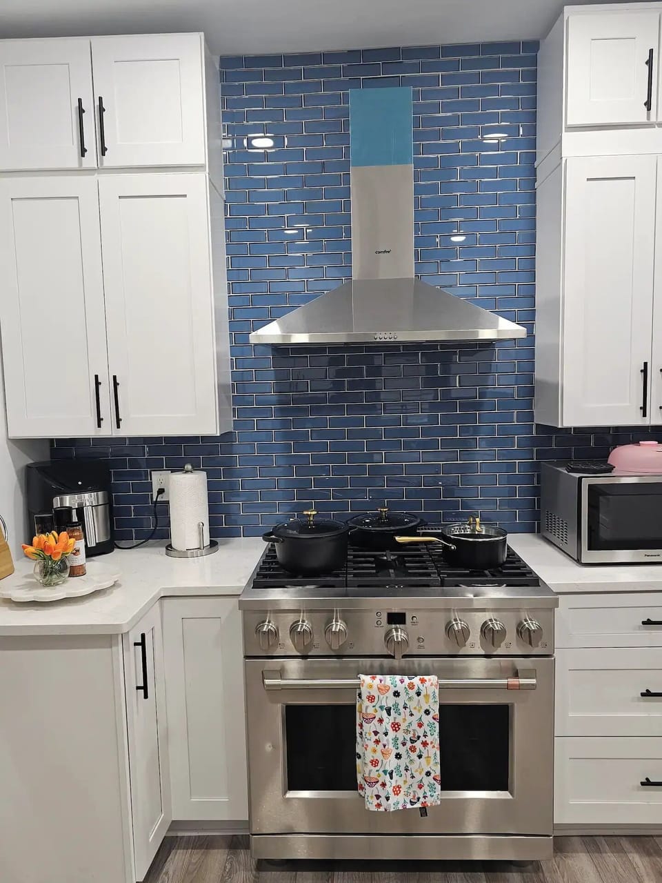 The kitchen has high-end appliances. All are very energy efficient.