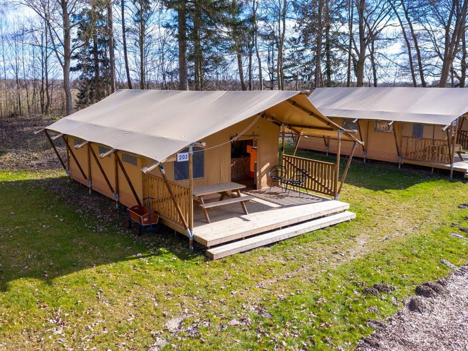 Tent | Exterior
