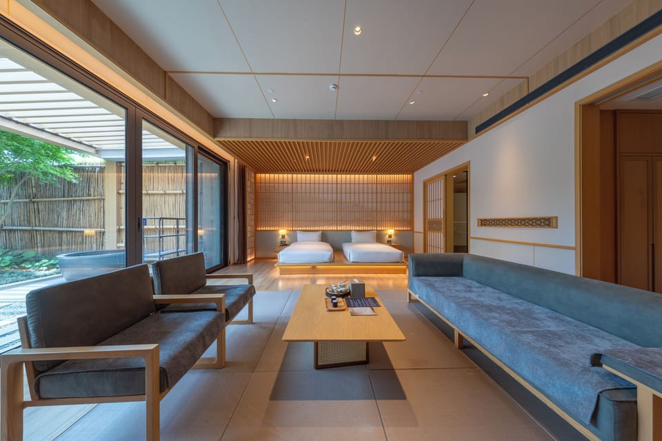 Courtyard Twin Room | Living room | LCD TV