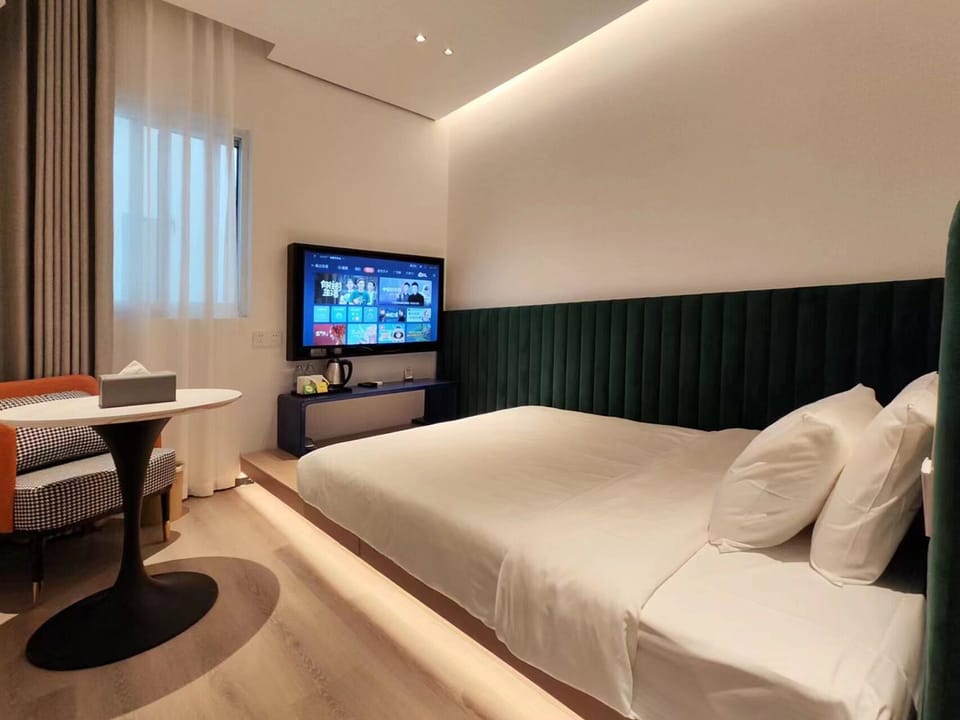 Superior Double Room | Premium bedding, down comforters, desk, free WiFi