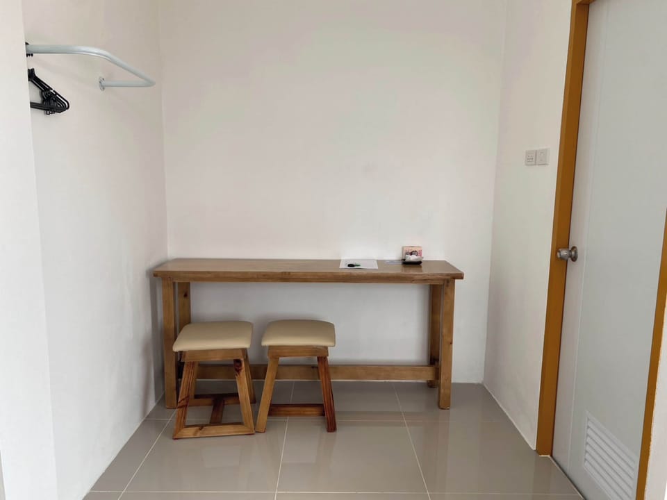 Deluxe Twin Room, Mountain View | Blackout drapes, free WiFi, bed sheets