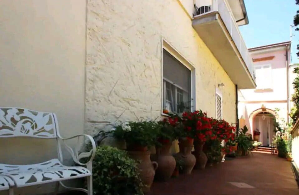 Delightful apartment for rent in Torre del Lago Puccini.