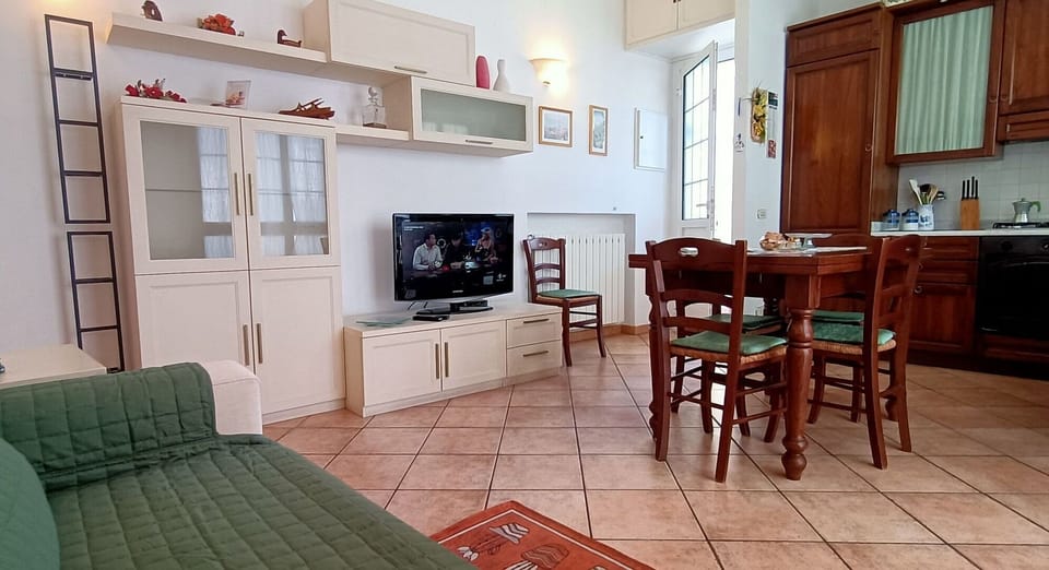 Dining Room, Living Room