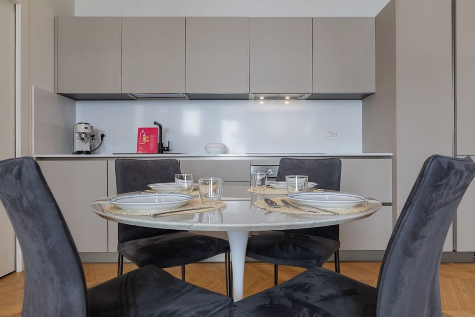 Apartment | Dining room