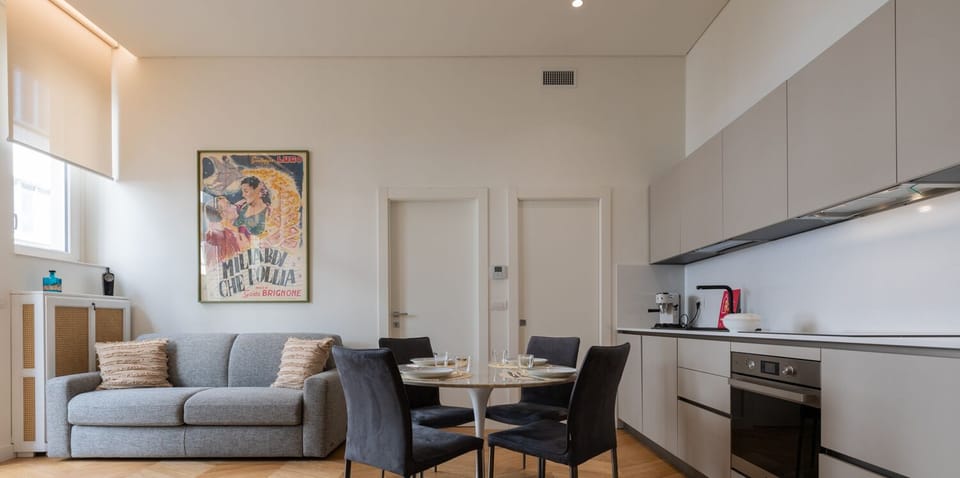 Apartment | Living area | 35-inch TV with digital channels