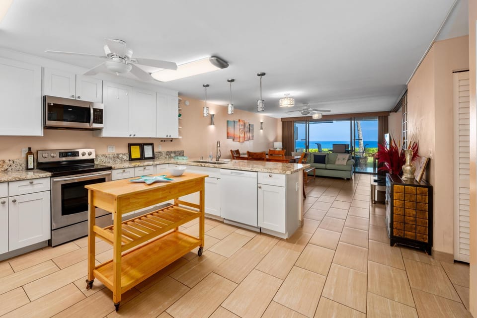 Condo, 2 Bedrooms | Private kitchen | Coffee/tea maker, fridge, oven, toaster