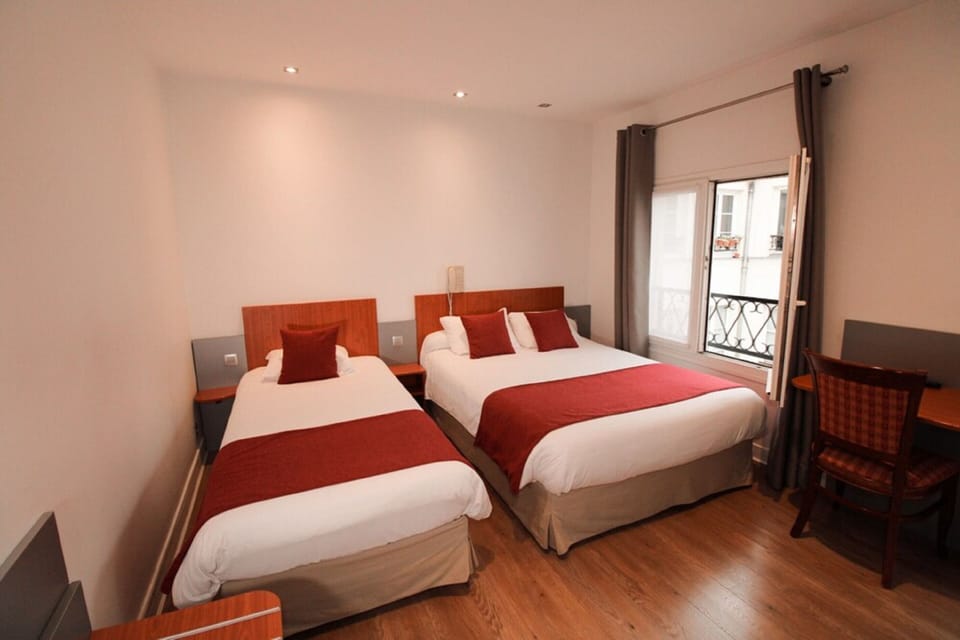Triple Room | Premium bedding, in-room safe, desk, soundproofing