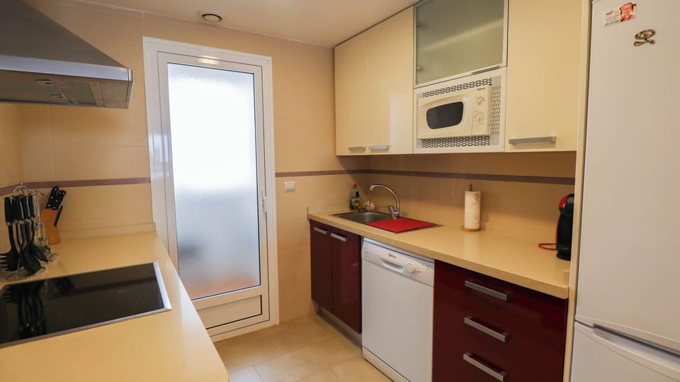 Apartment | Private kitchen | Fridge, microwave, oven, stovetop