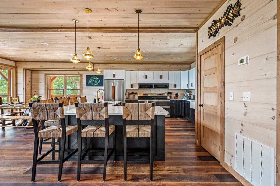 Kitchen- double ovens, crushed ice, and plenty of space for the family to gather
