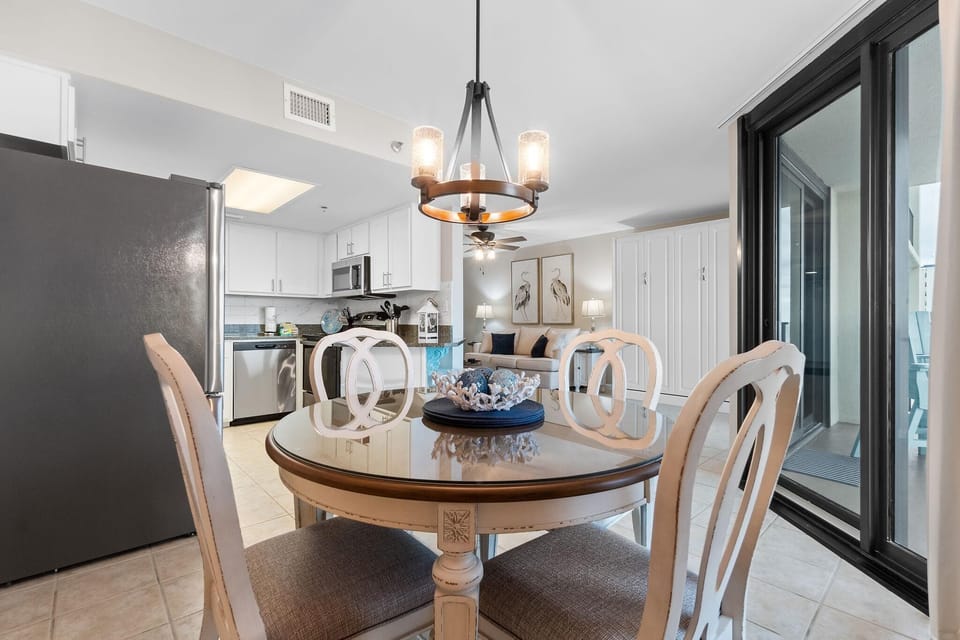 Condo, Multiple Beds (Phoenix VII 907) | Dining