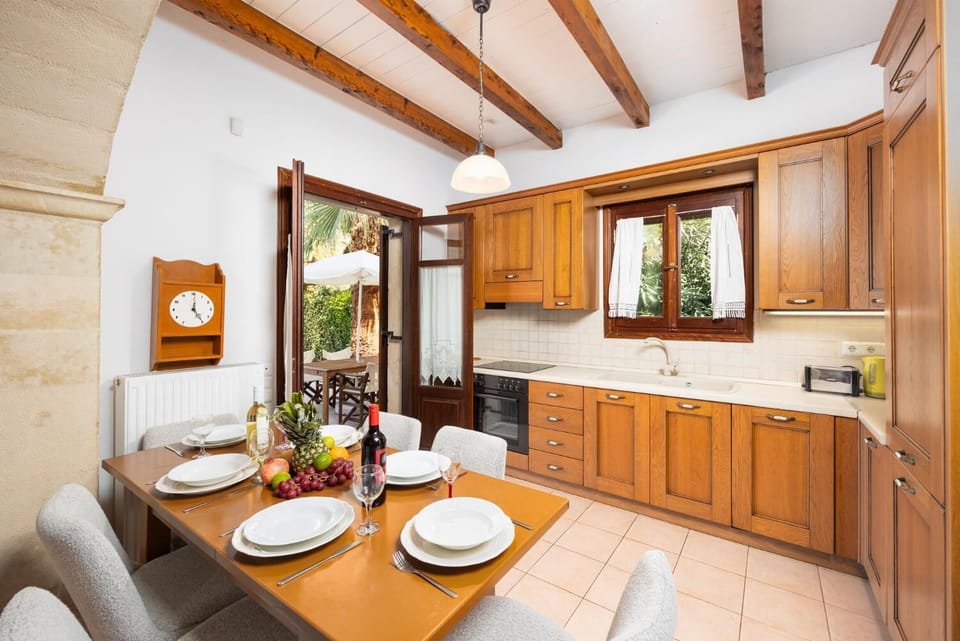 Equipped kitchen